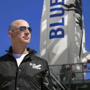 Jeff Bezos Blue Origin New Shepard Efe