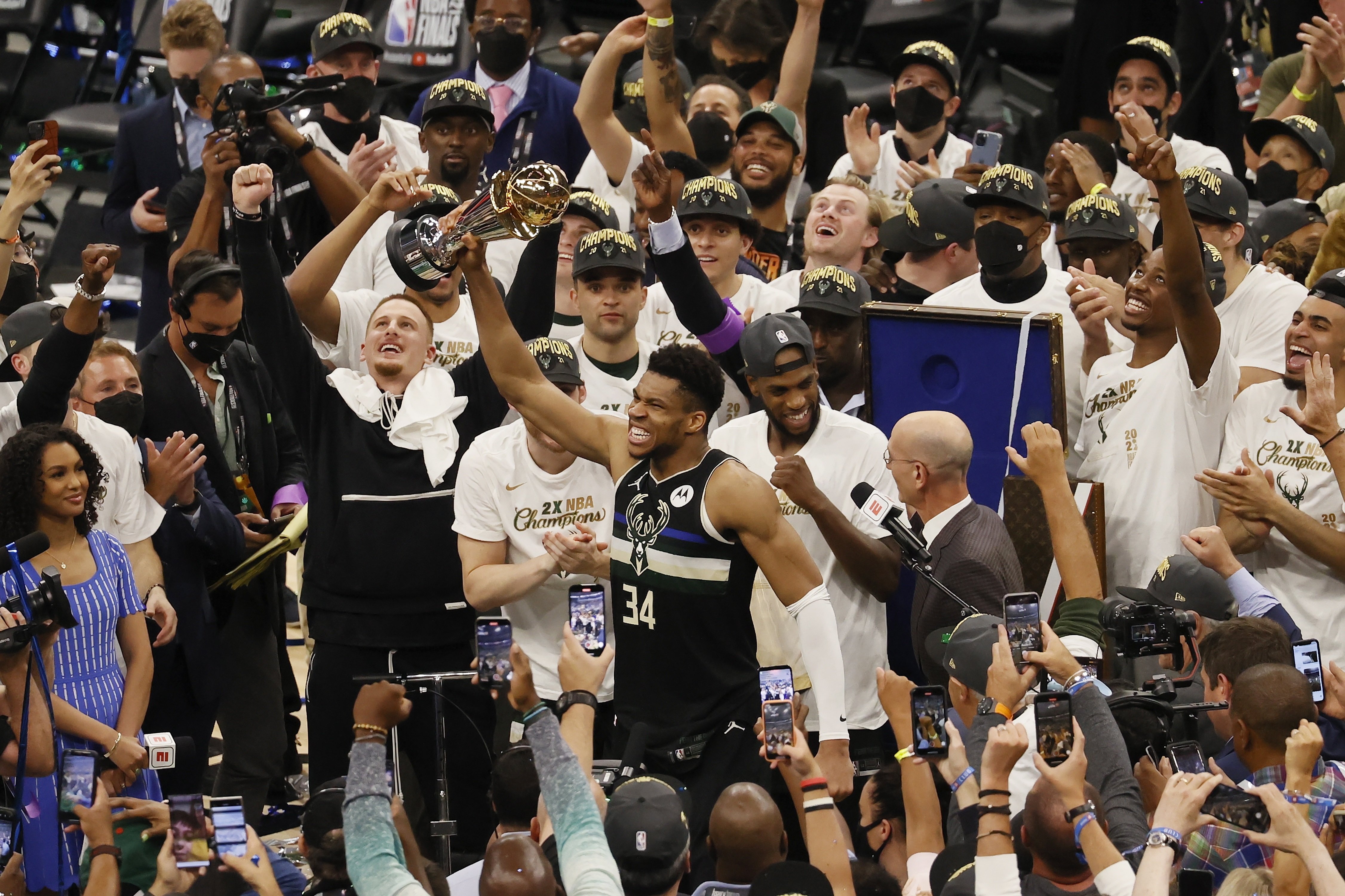 Els Milwaukee Bucks, campions de l'NBA amb un històric Antetokounmpo