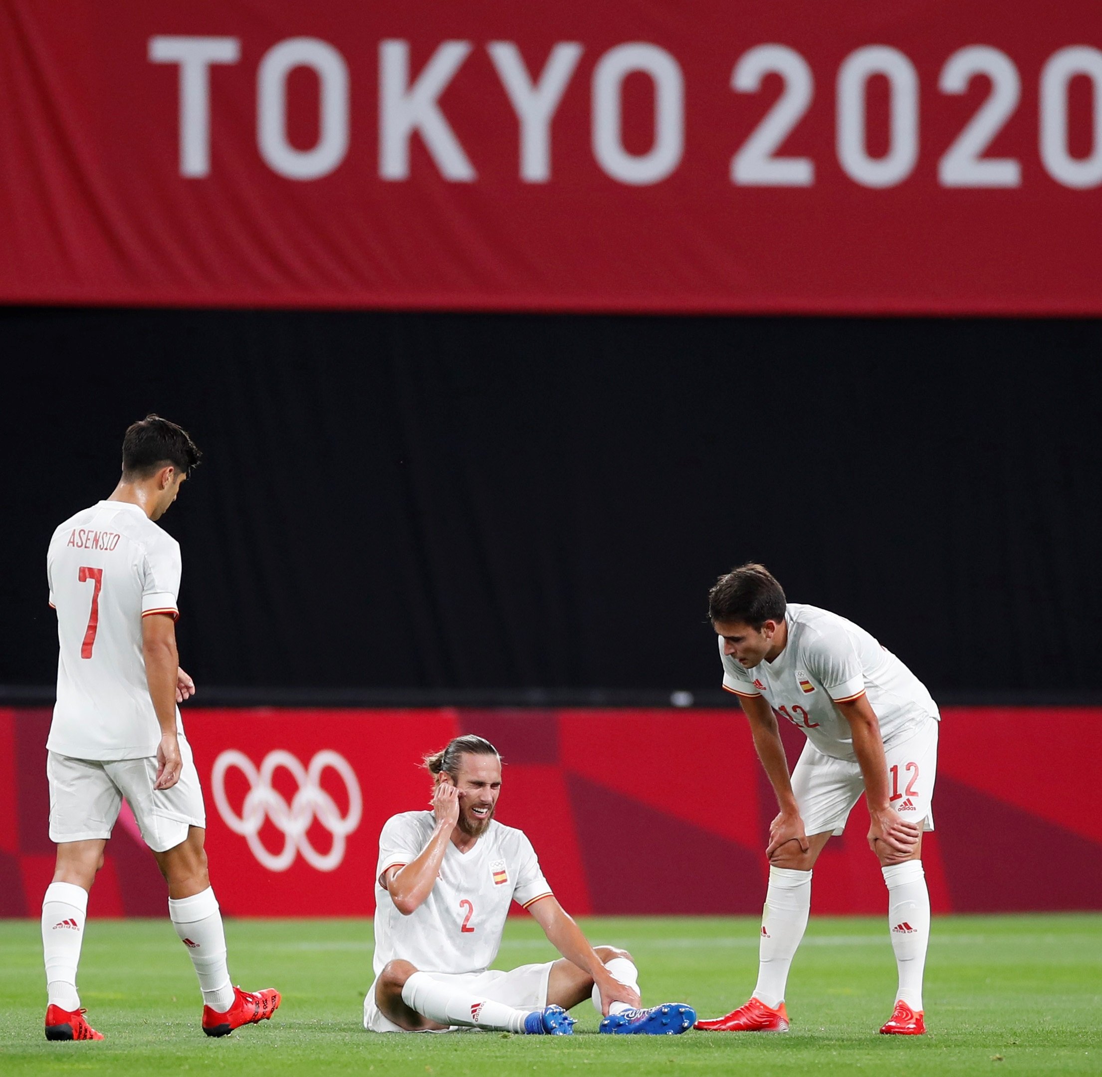 Mingueza sufre una lesión muscular en el debut de España en los Juegos Olímpicos