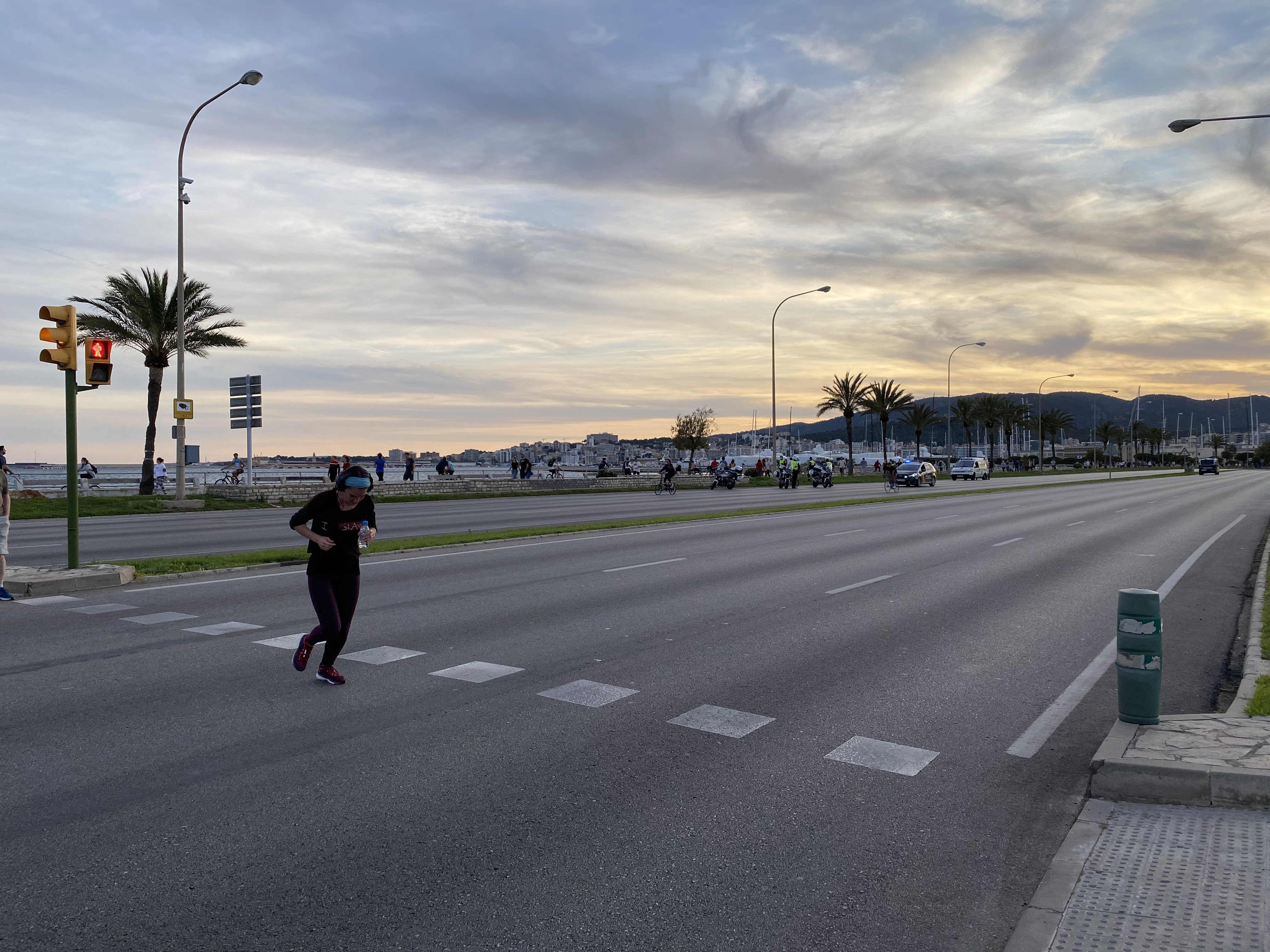 Prohibidas las reuniones sociales en Balears entre la 1 y las 6 de la madrugada