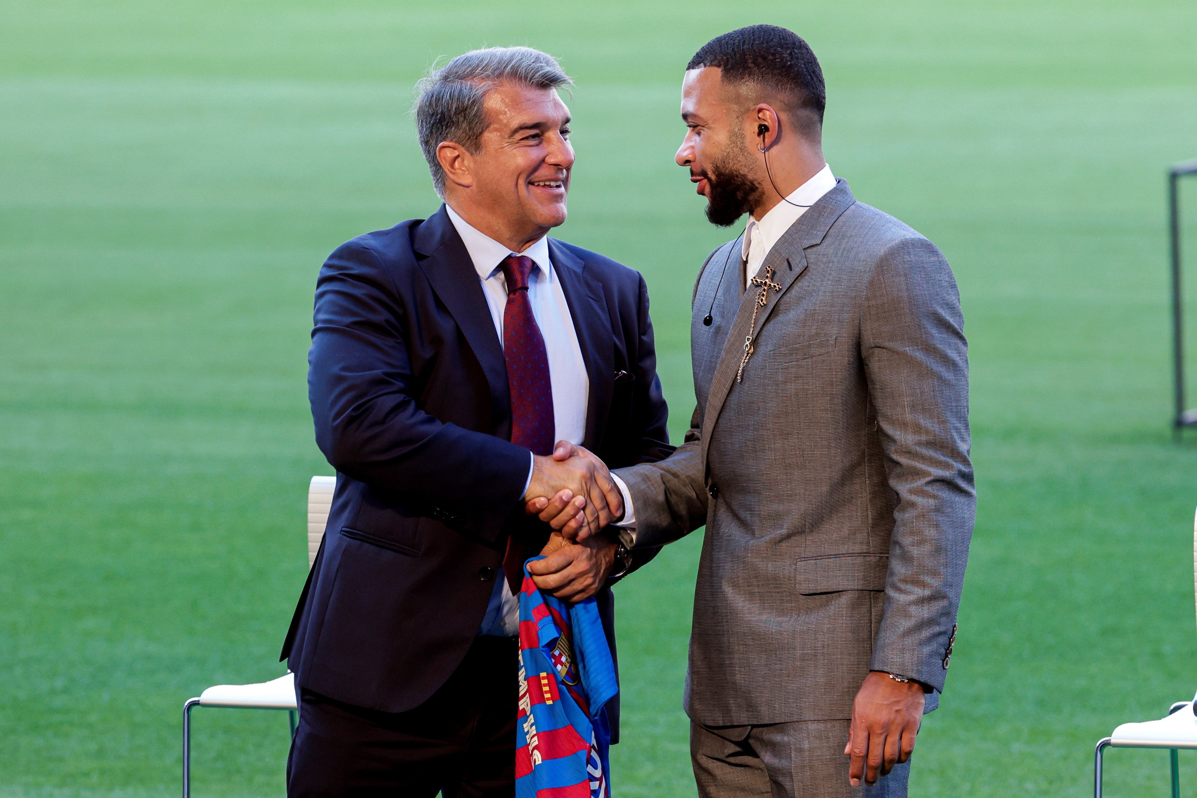 Laporta posa Griezmann en el mercat i assegura que "hi ha interès" pel francès