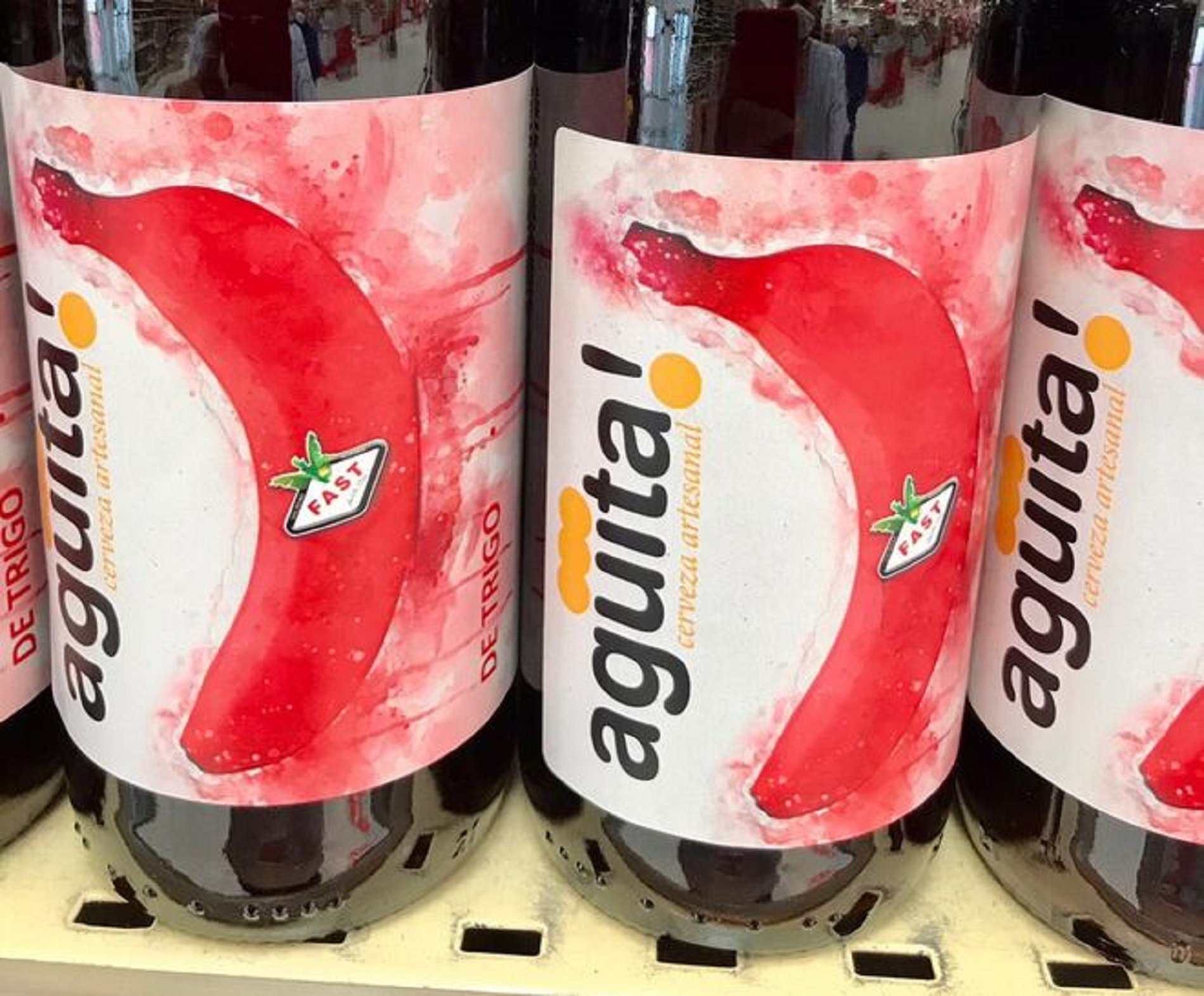 Alcampo lanza la primera cerveza artesanal de plátano rojo