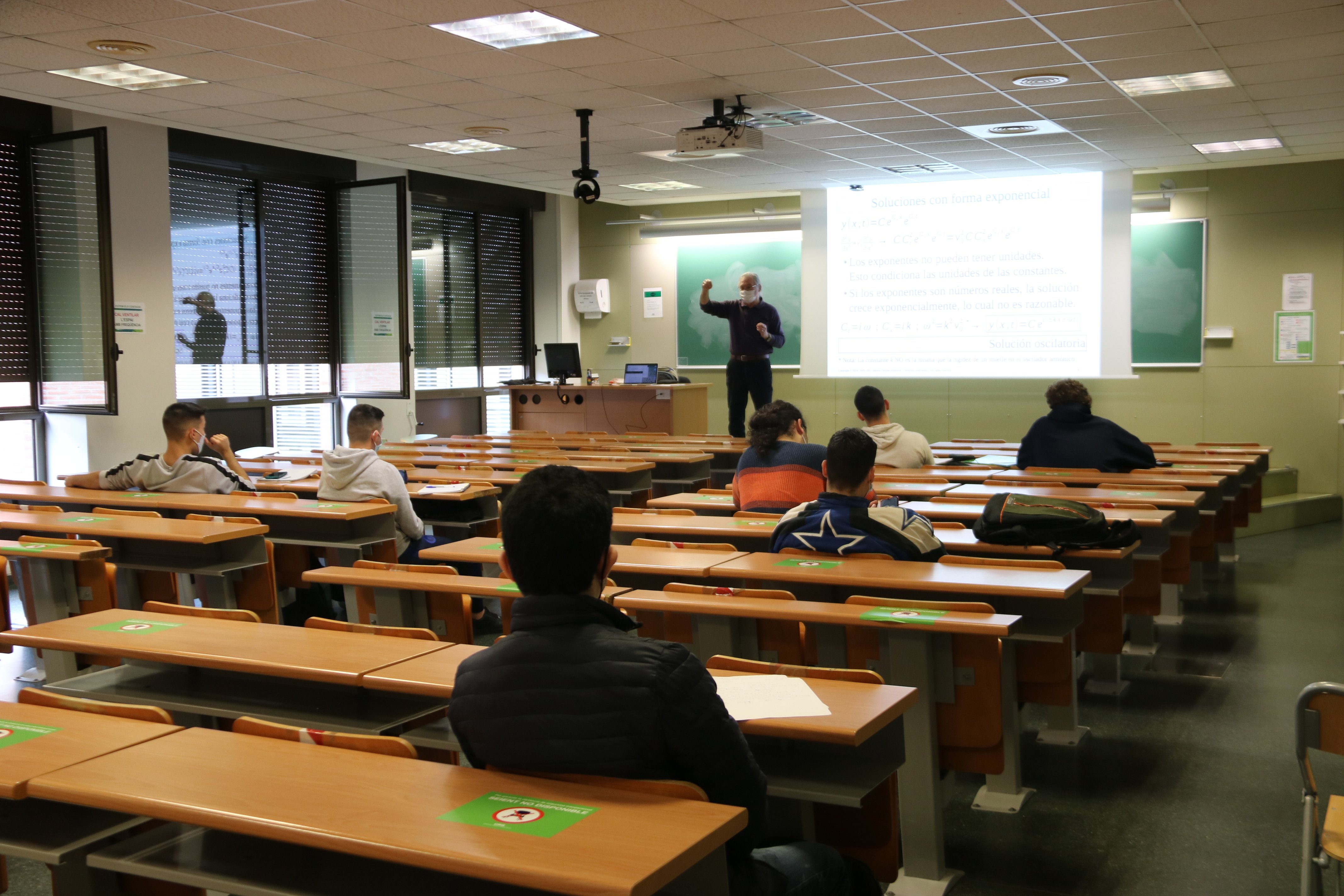 Les universitats catalanes començaran el curs amb un 70% de presencialitat