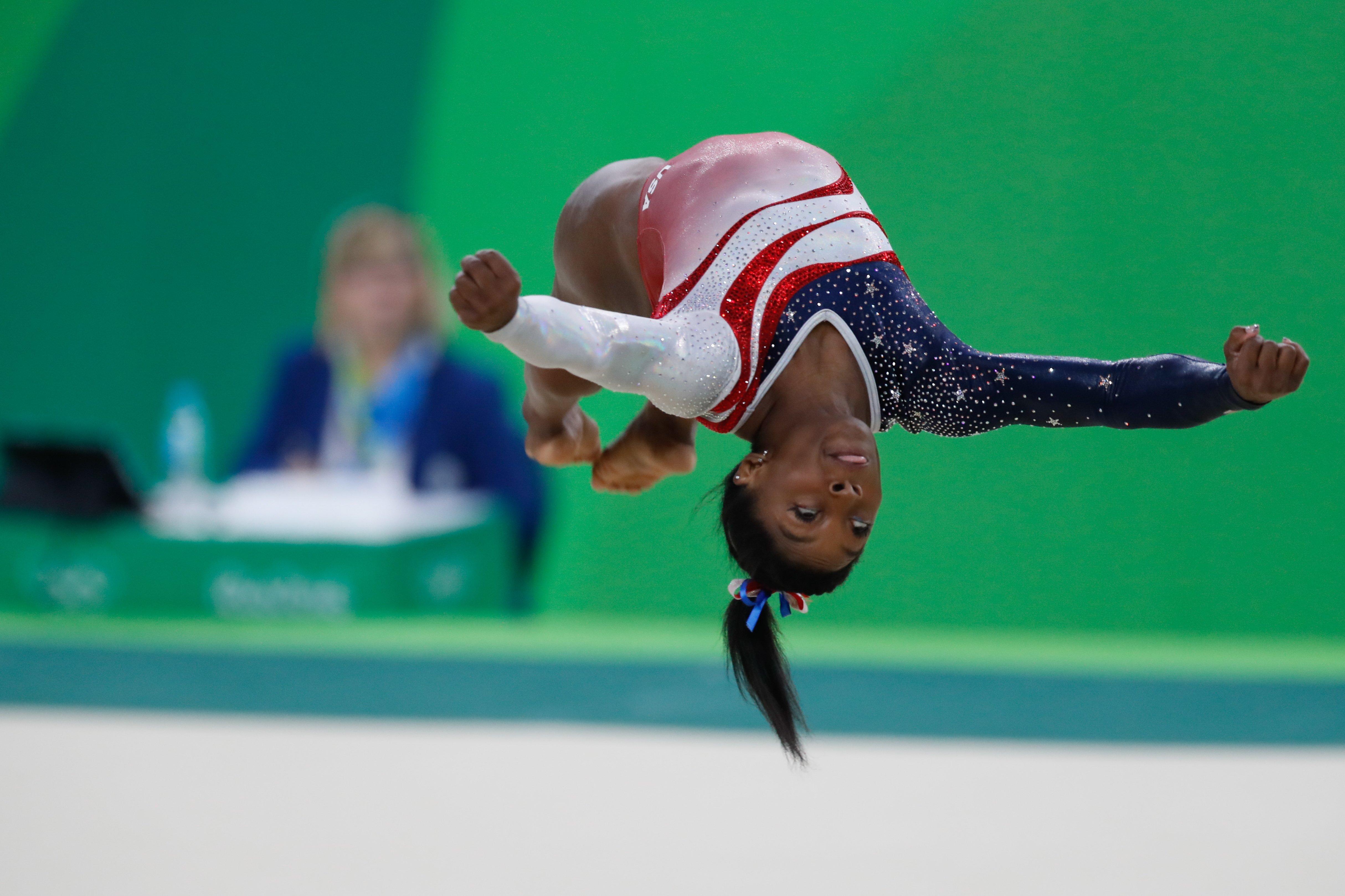 Simone Biles salto