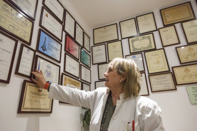 Dermatologa Lola Bou - Sergi Alcàzar