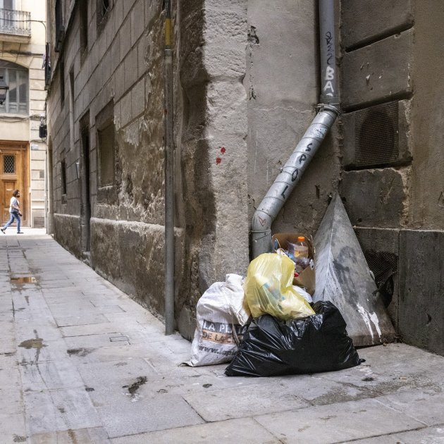gotico basura suciedad en Barcelona - Sergi Alcazar
