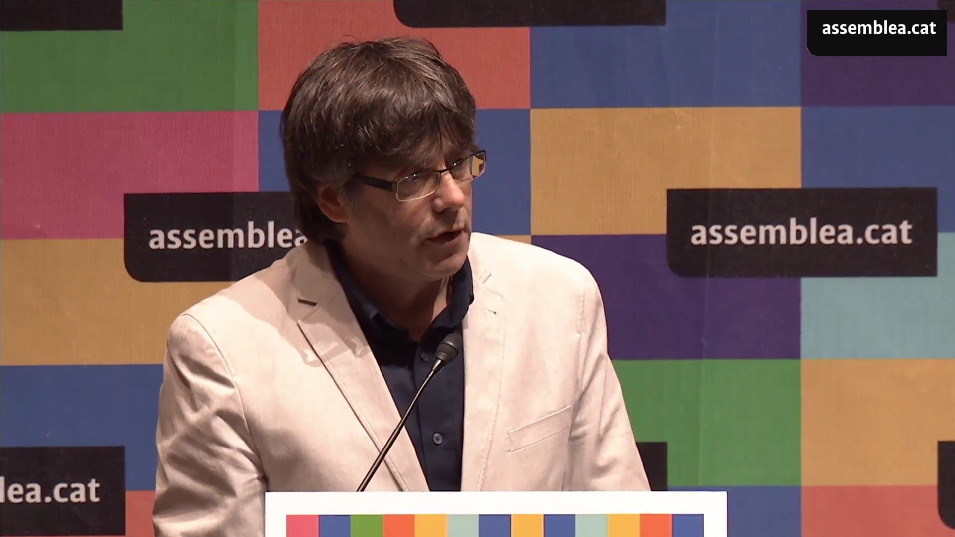 El castellà no seria oficial a la República catalana, segons 'El Periódico'