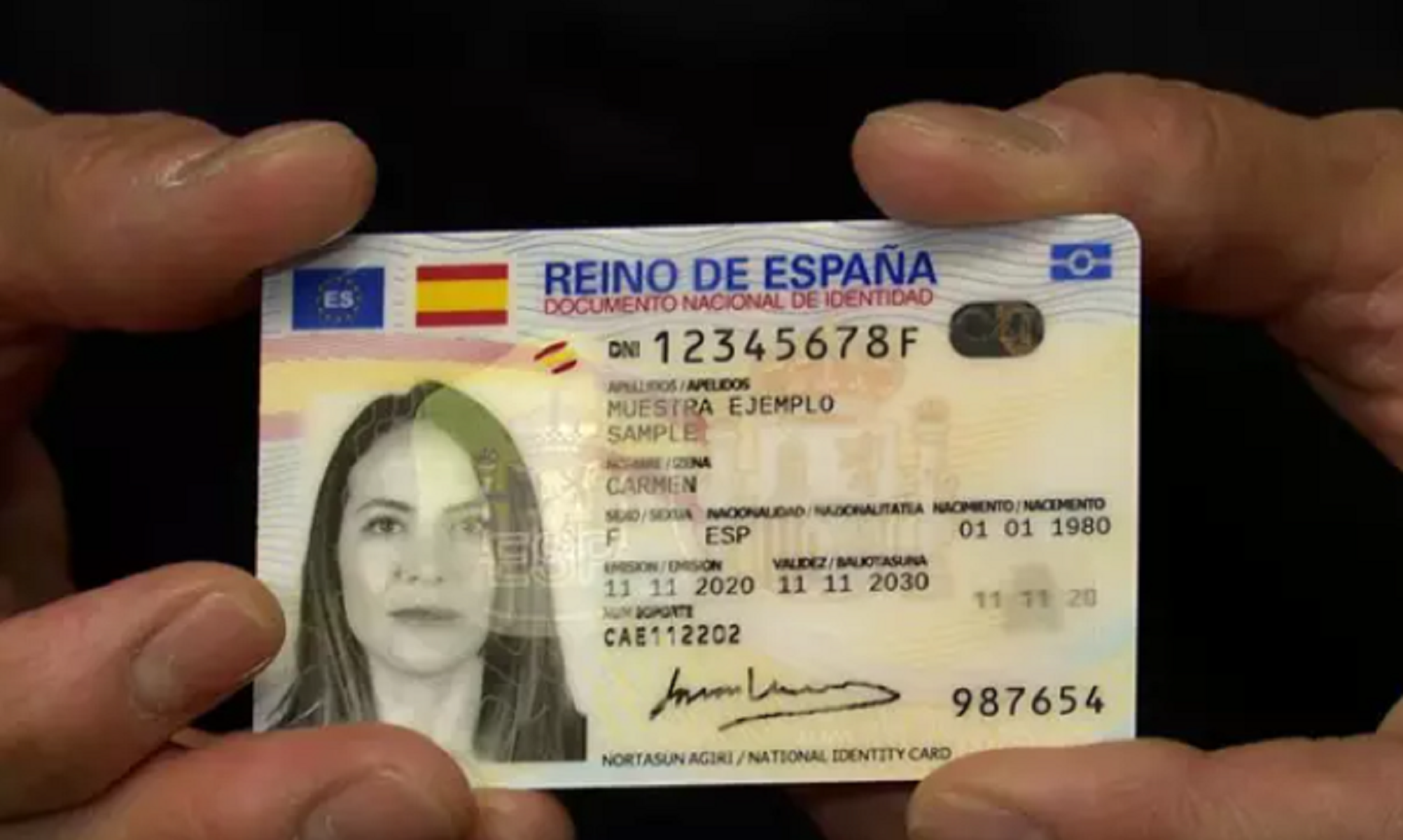 Fotos De Dni Español Así es el nuevo DNI 4.0 que entra en vigor hoy