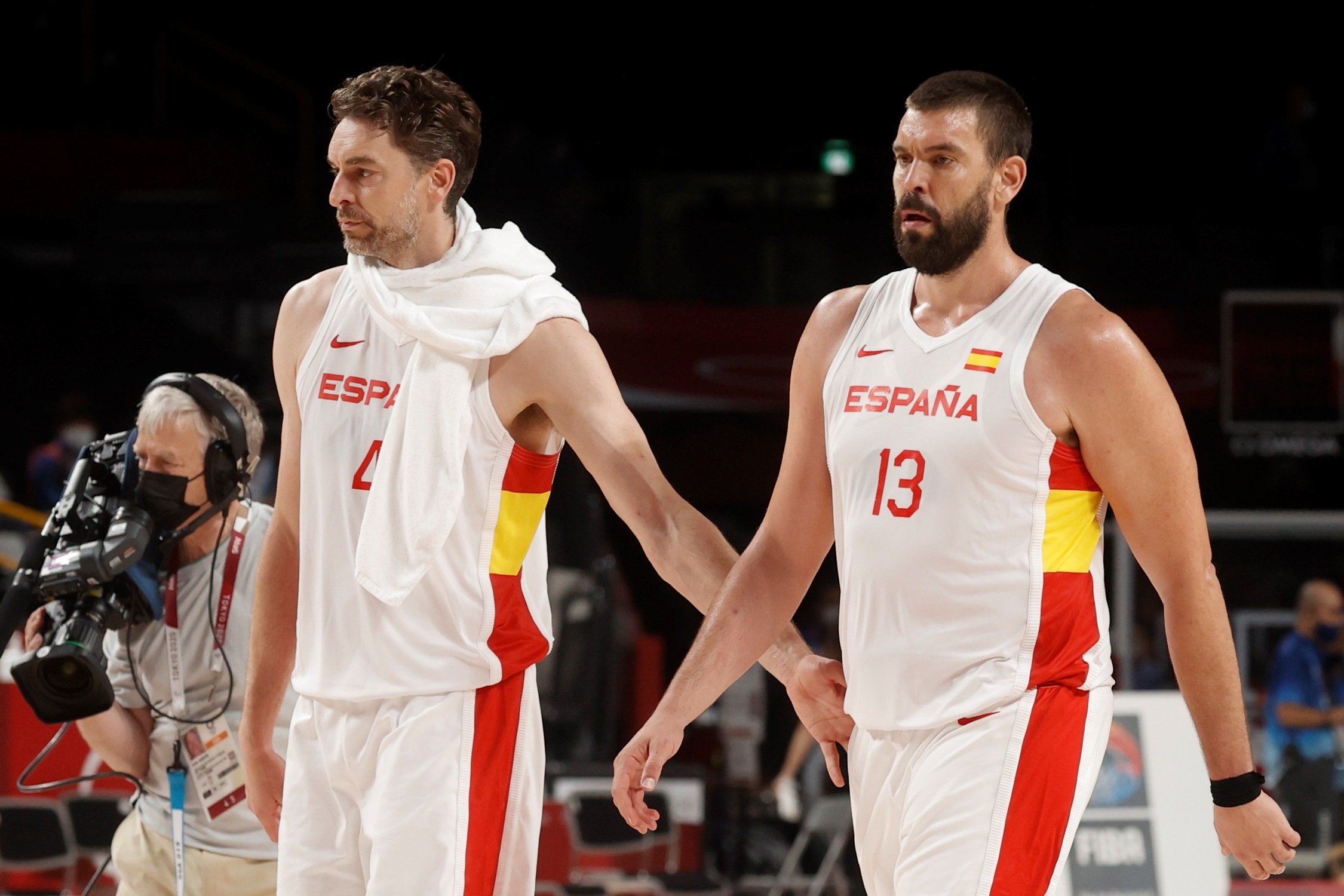 Los hermanos Pau y Marc Gasol se despiden de la selección española