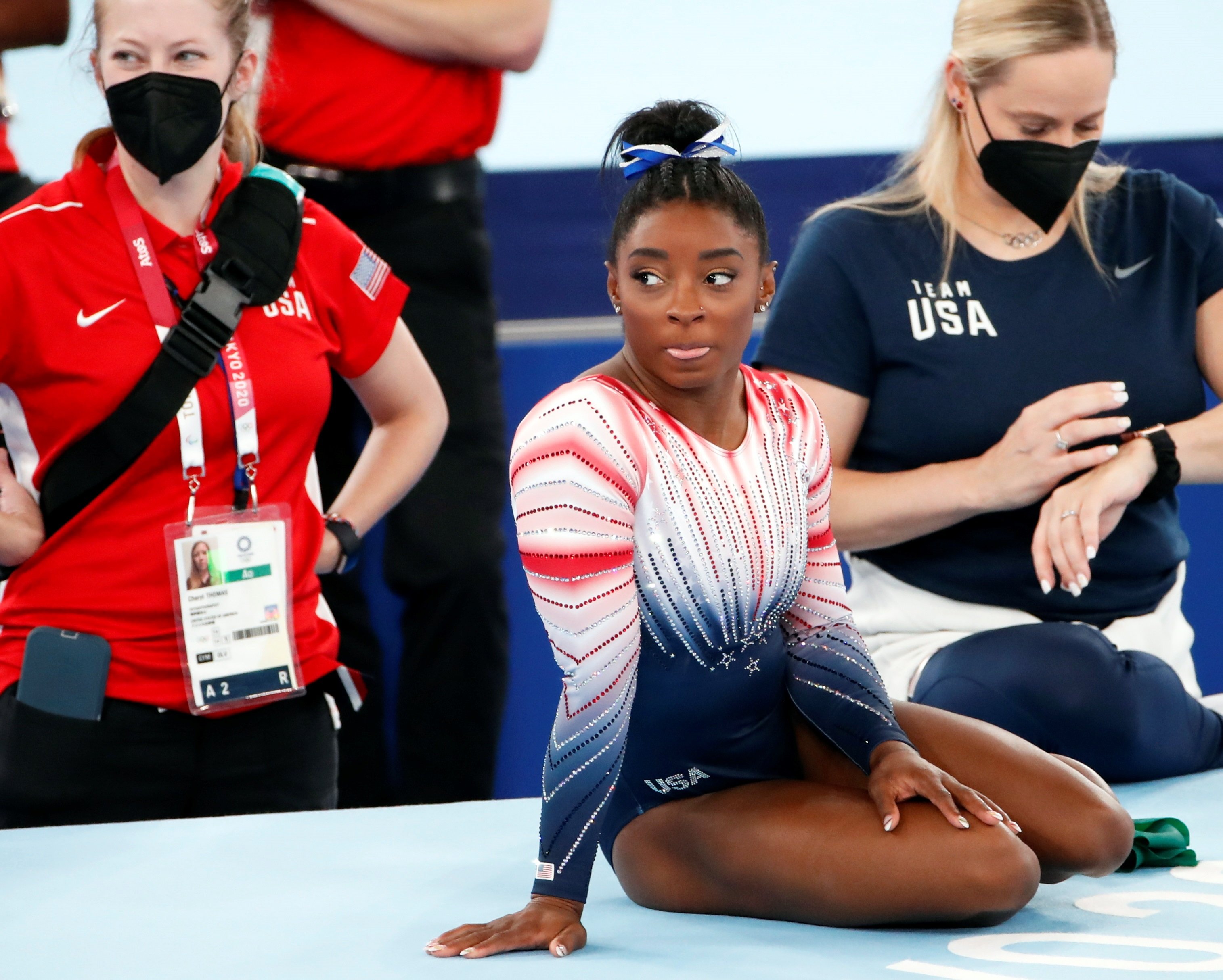 Simone Biles reaparece y gana el bronce