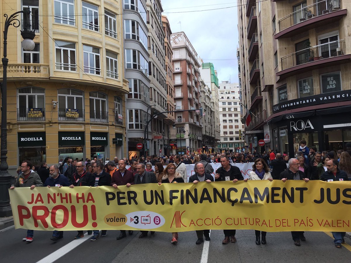 Diada del 25 de abril por un País Valenciano abierto