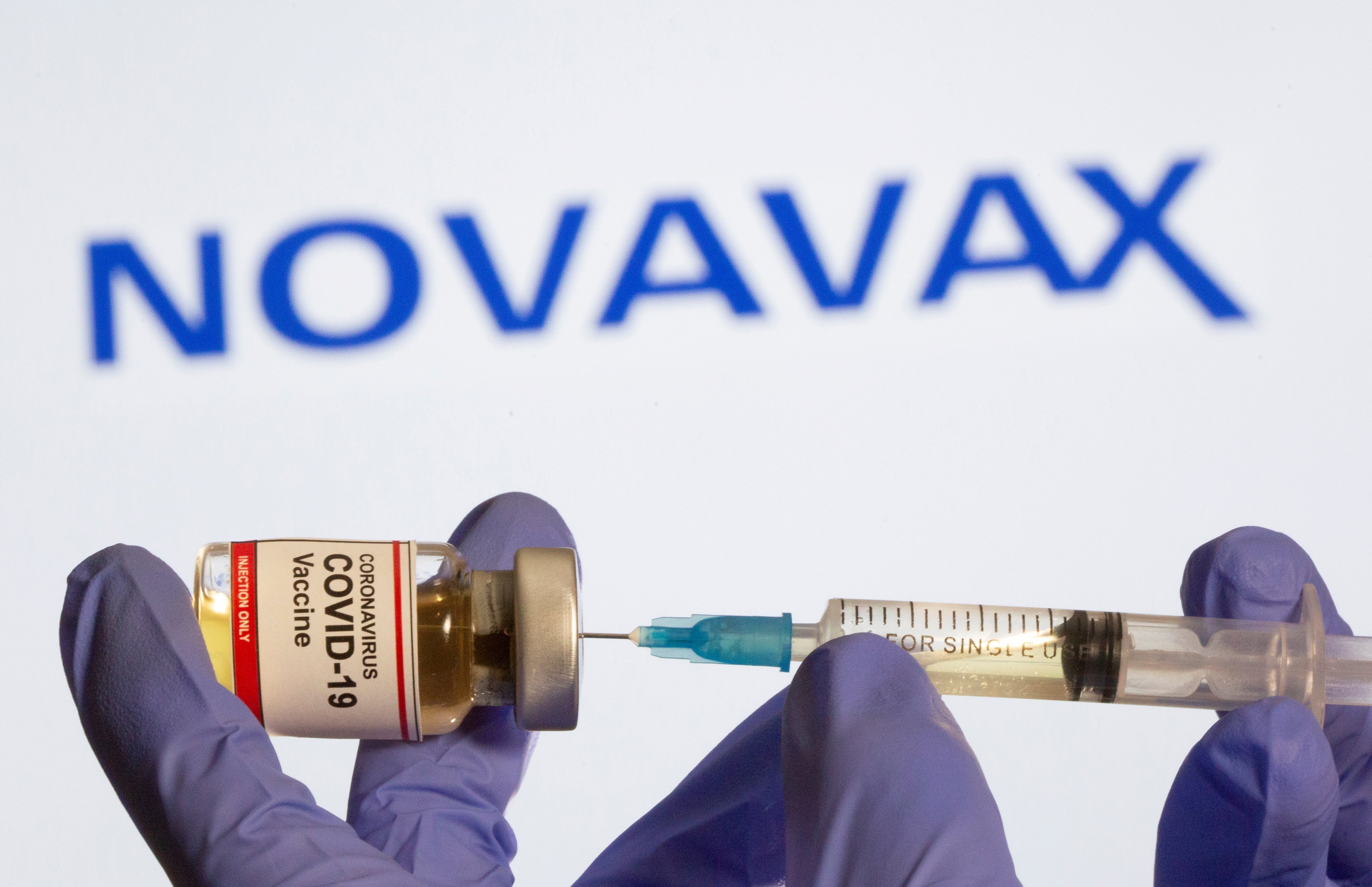 Bruselas acuerda la compra de hasta 200 millones de dosis de la vacuna Novavax