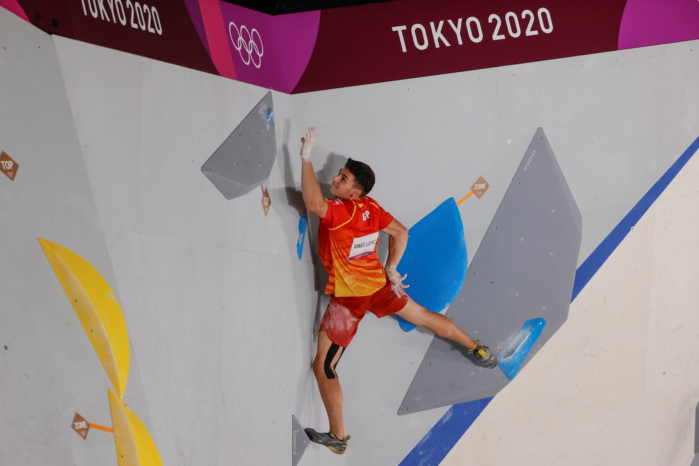 Alberto Ginés toca el cel a Tòquio: or en escalada