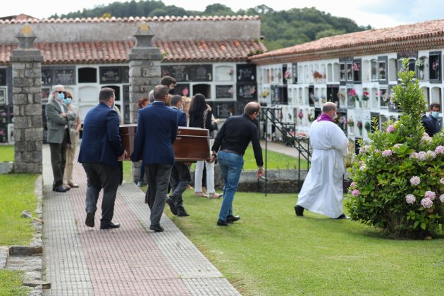 entierro menchu abuela letizia gtres