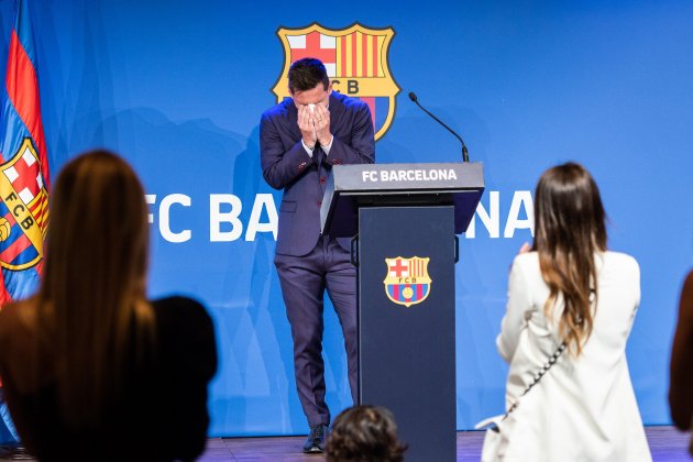 antonela roccuzo adios messi EP