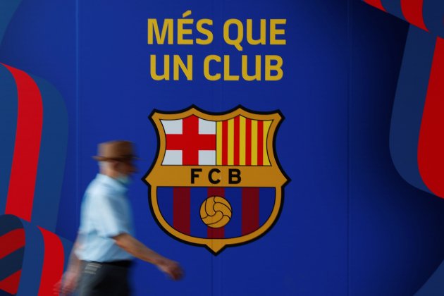 Barca escudo EFE