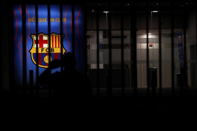 Barca escudo EFE