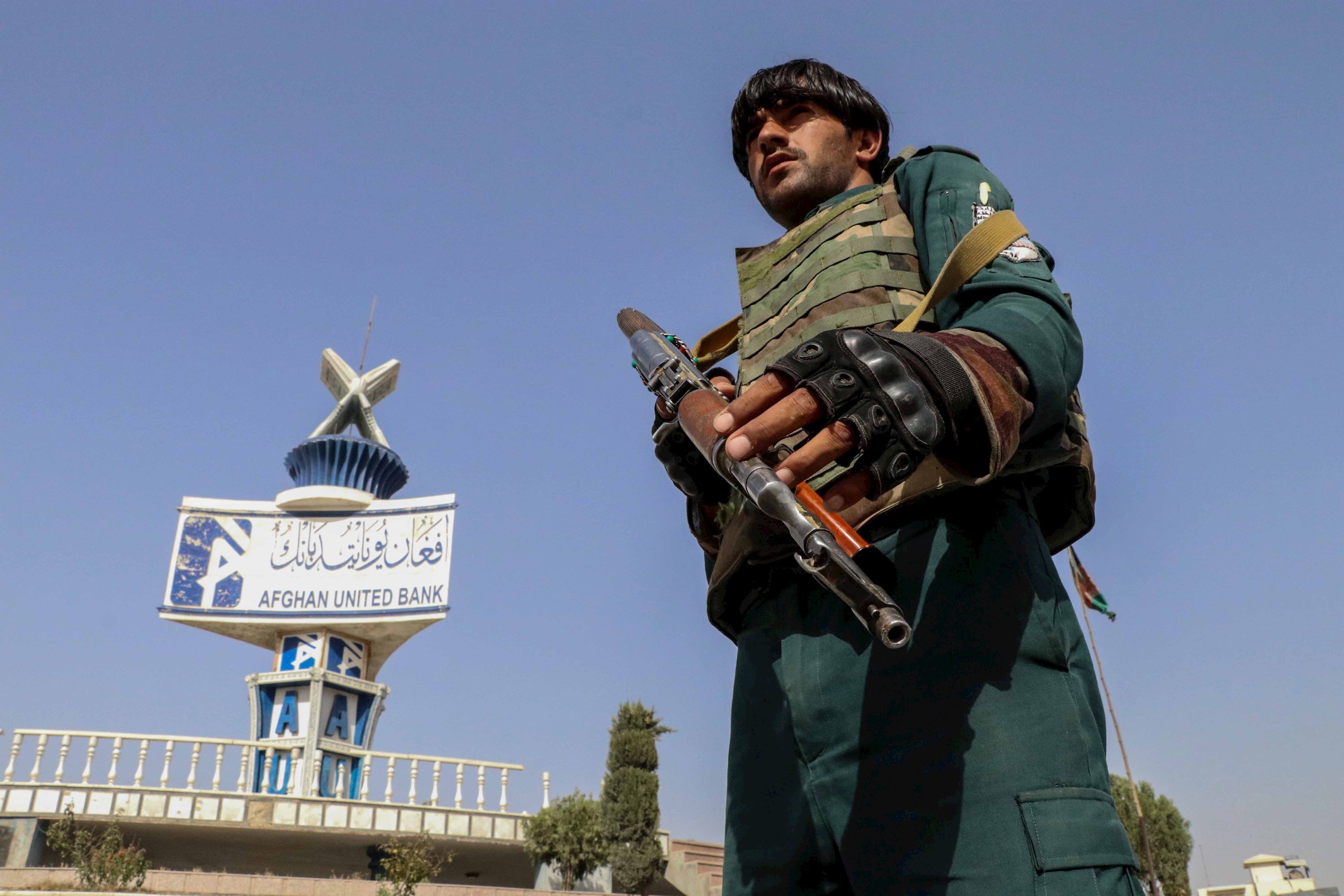 Kandahar, la segona ciutat de l'Afganistan, cau en poder dels talibans