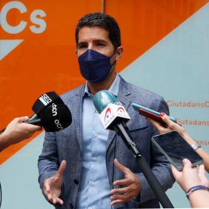 Cs exige la dimisión de Geis por llamar "fascista" a una entidad antiinmersión