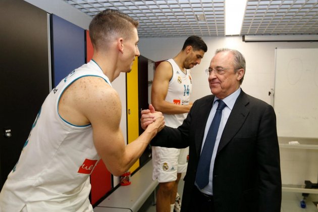 FLORENTINO JAYCEE CARROLL BASKET @RMBaloncesto