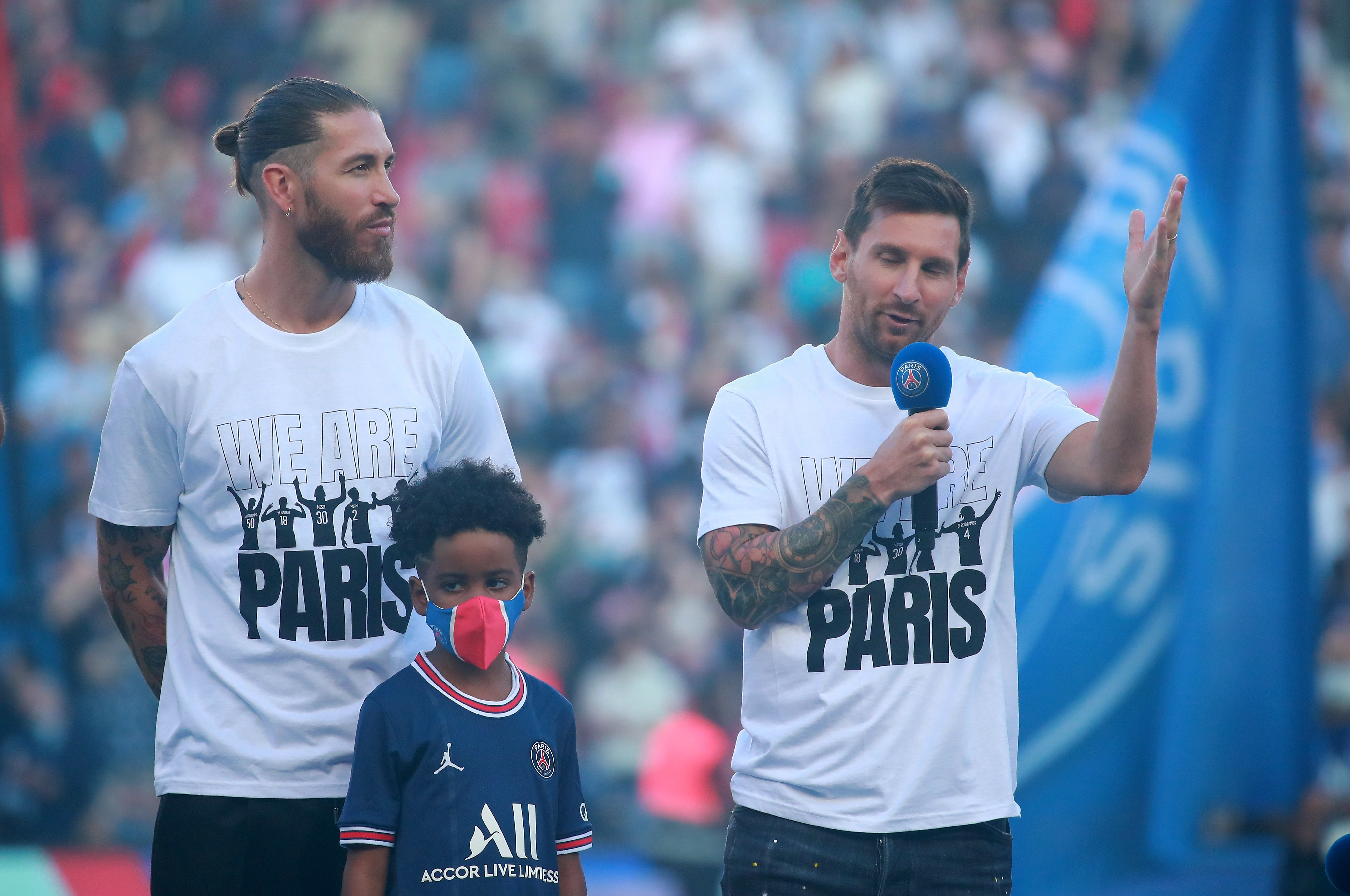 Sergio Ramos saca los colores a Messi en el PSG