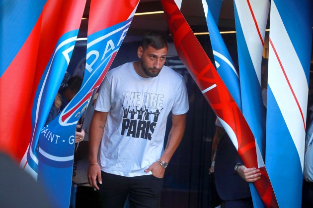 Donnarumma presentacion PSG EFE