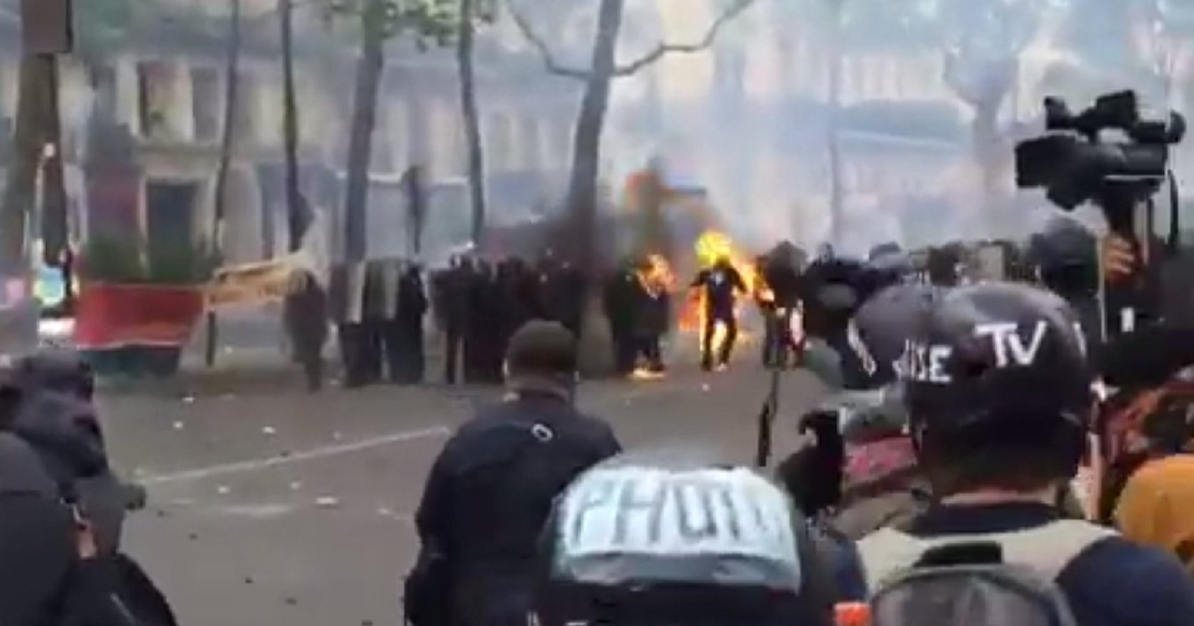 Incidents a París en una manifestació de l’1 de Maig
