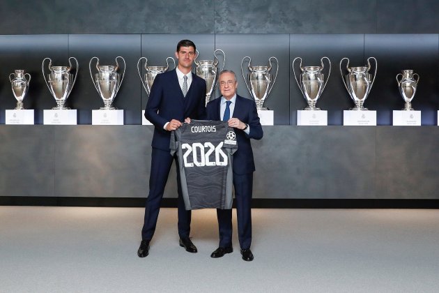 thibaut courtois florentí perez real madrid renovacion 2026 efe