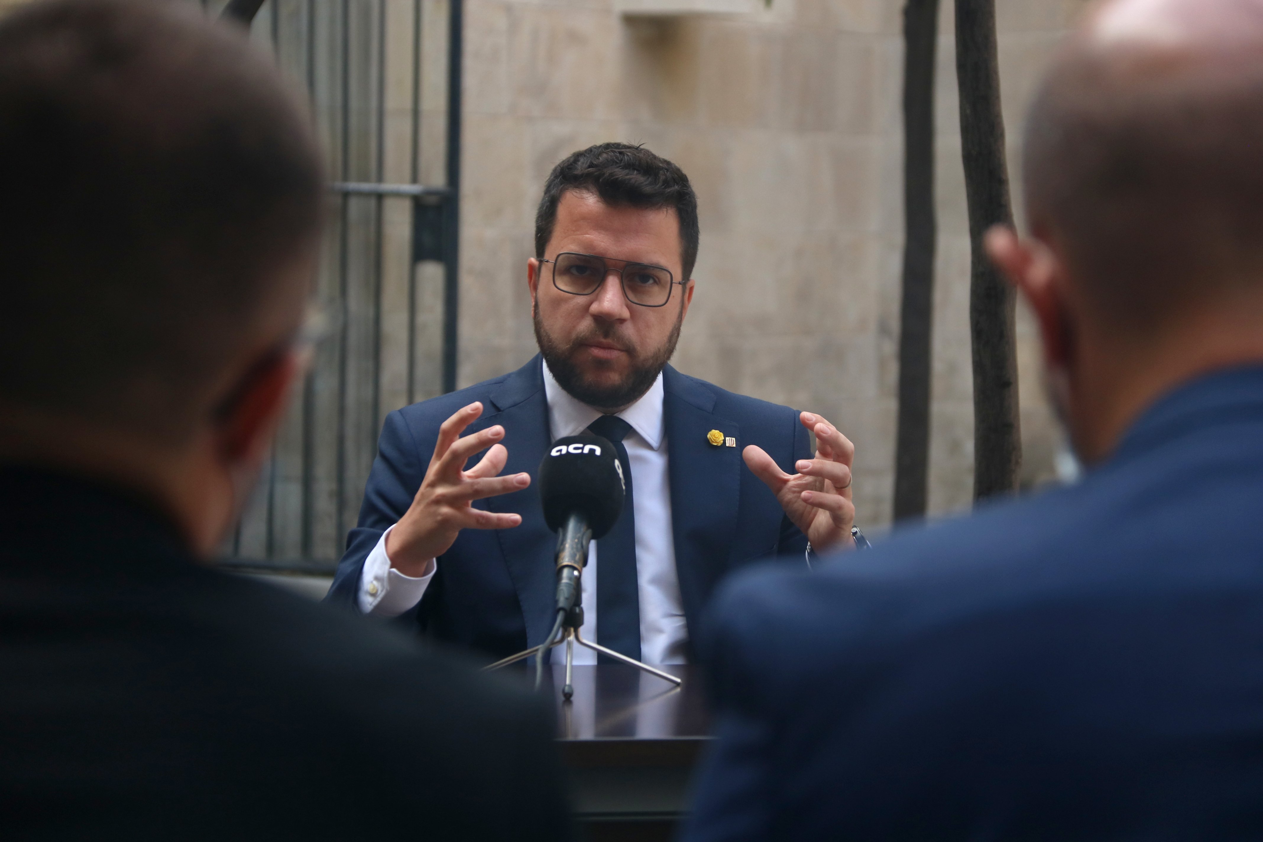 Aragonès reitera la "predisposició" del Govern d'acollir refugiats afganesos