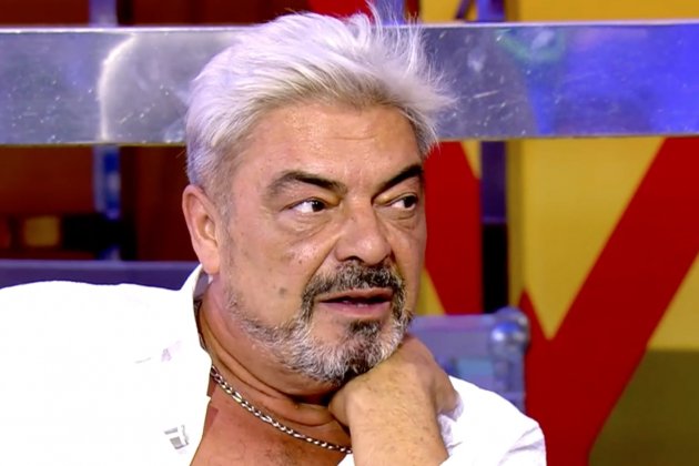 Antonio Canales canta laso cuarenta a 'Sálvame' Telecinco