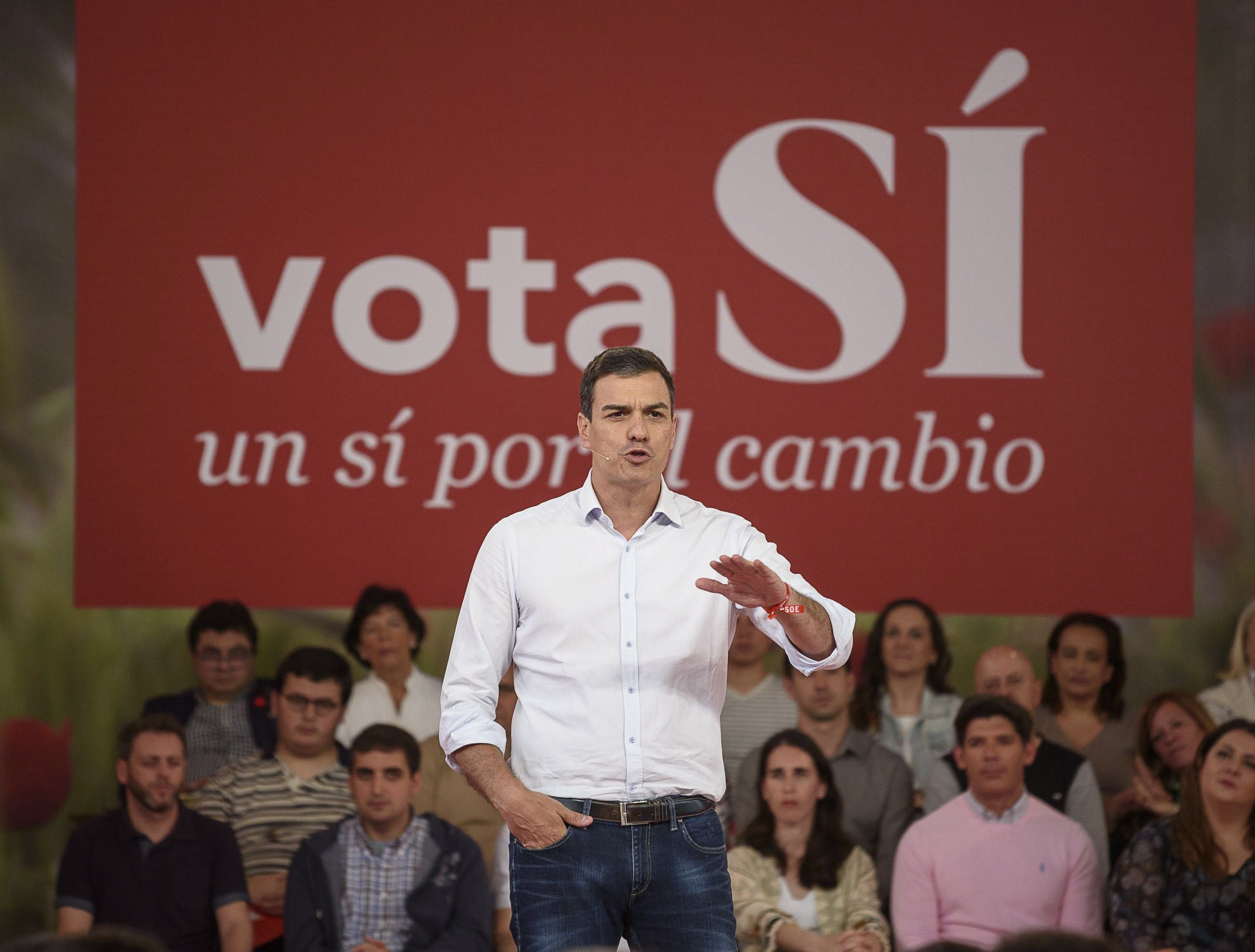 Sánchez ignora la llamada de Rajoy para que escoja entre PP o Podemos