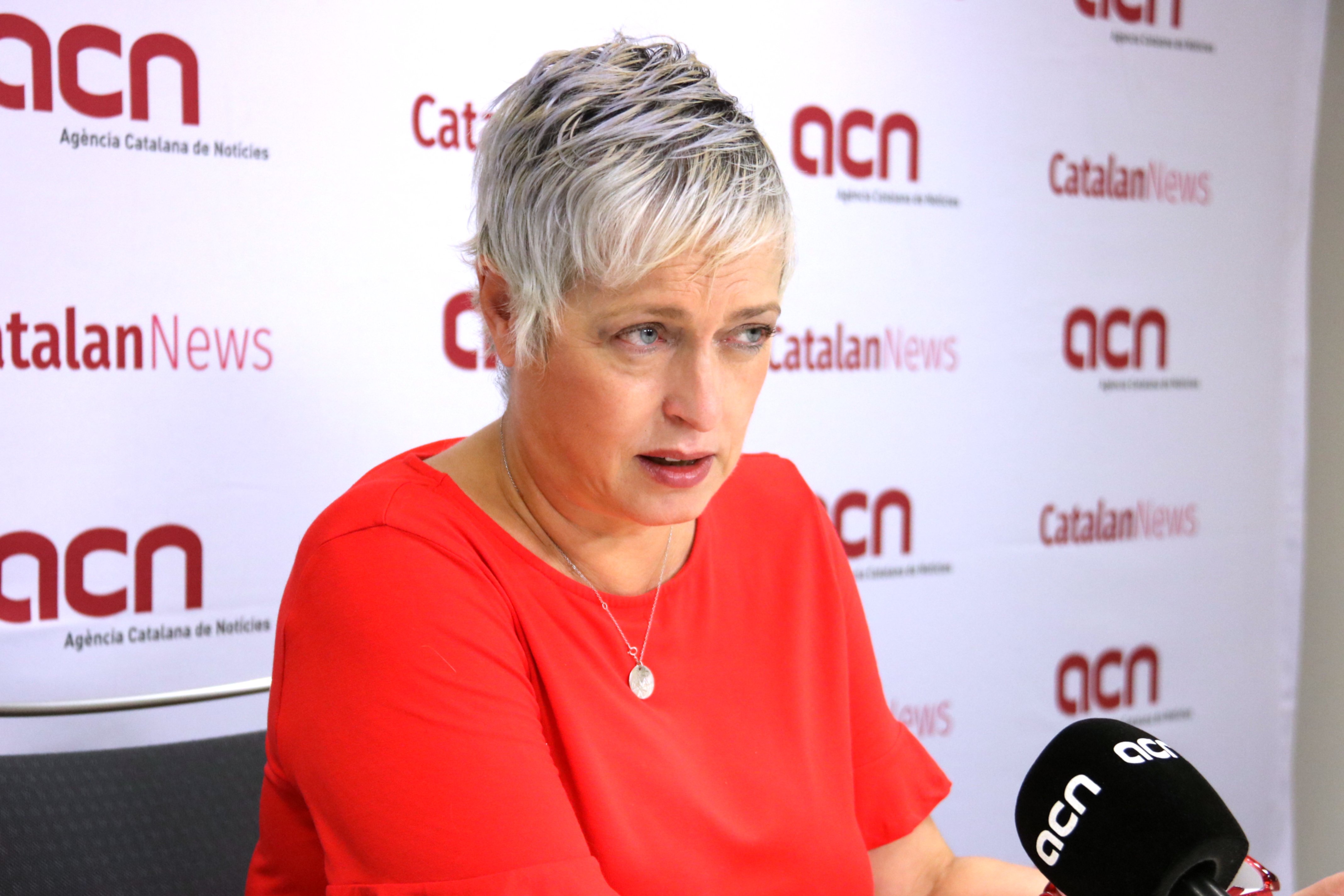 Anna Grau (Cs) tilda de "presidenta muy macarra" a Laura Borràs