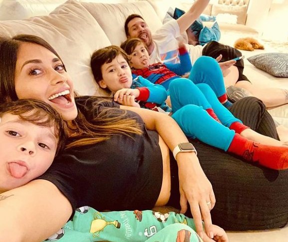 antonela y messi e hijos