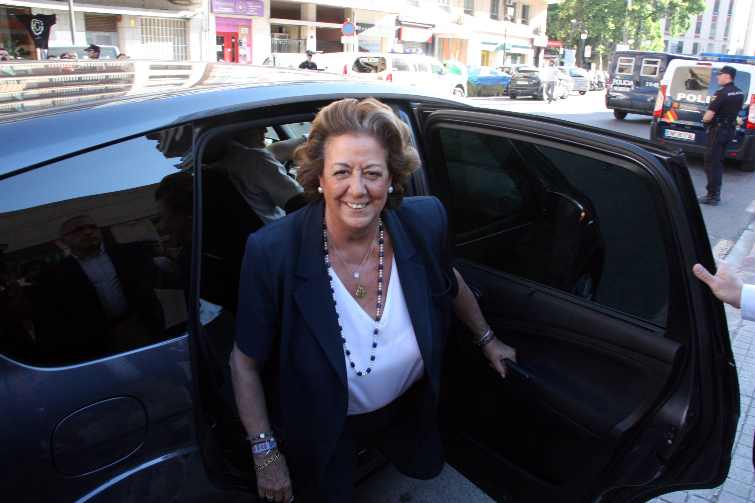 Subhastats els dos cotxes oficials de Rita Barberà per 28.000 euros