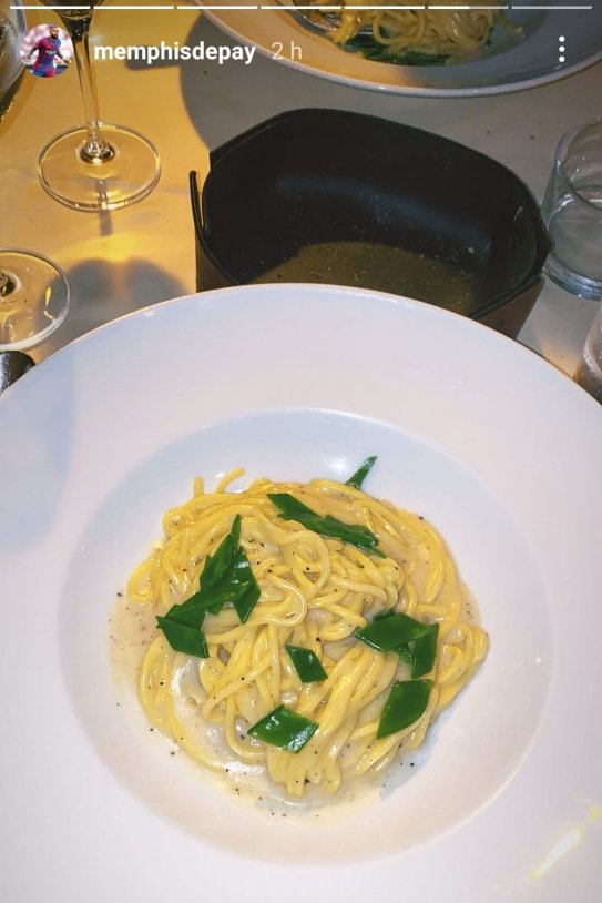 Memphis Depay espaguetis instagram TUIT