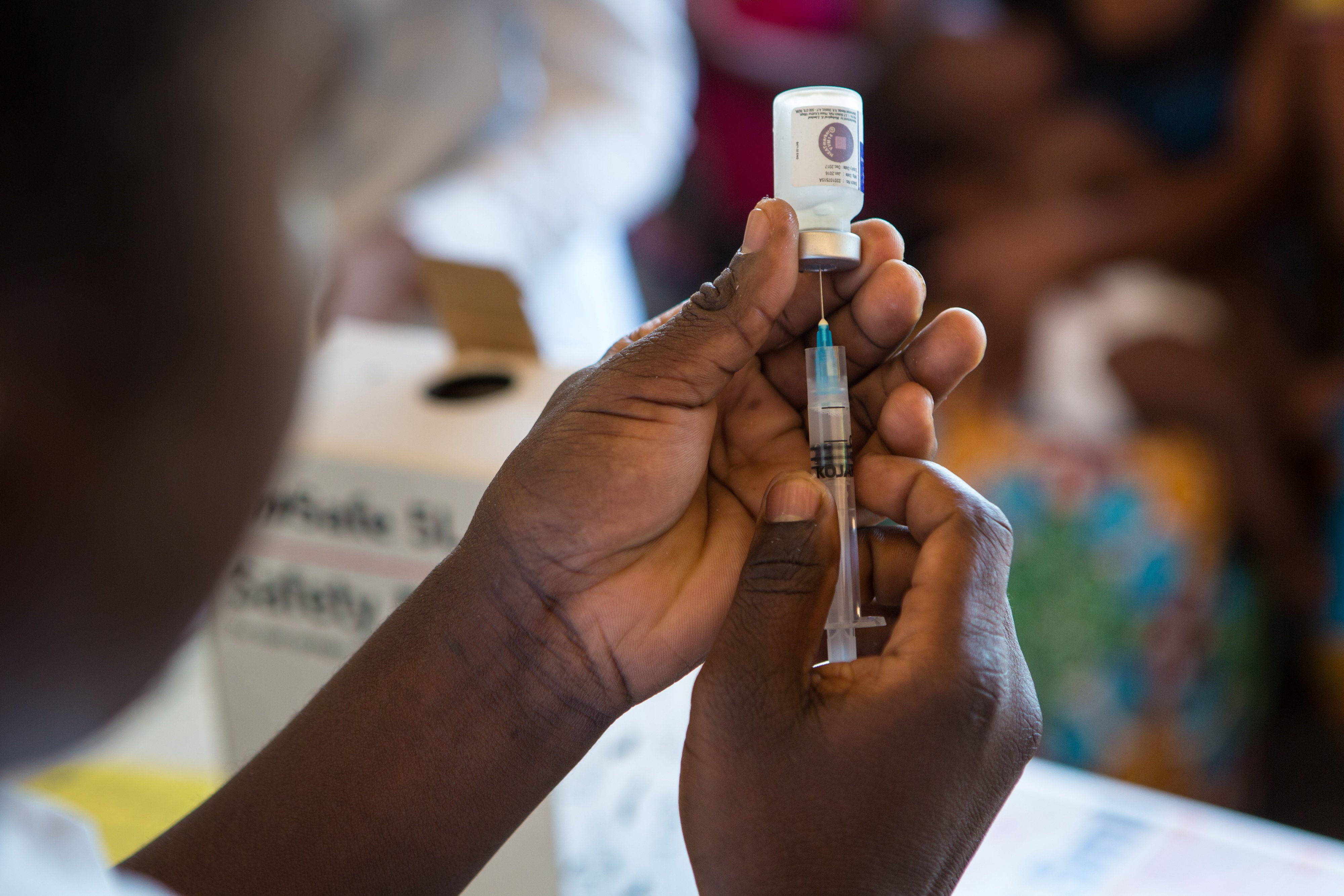 La Caixa vacuna set milions de nens a l'Àfrica i Llatinoamèrica des de 2008