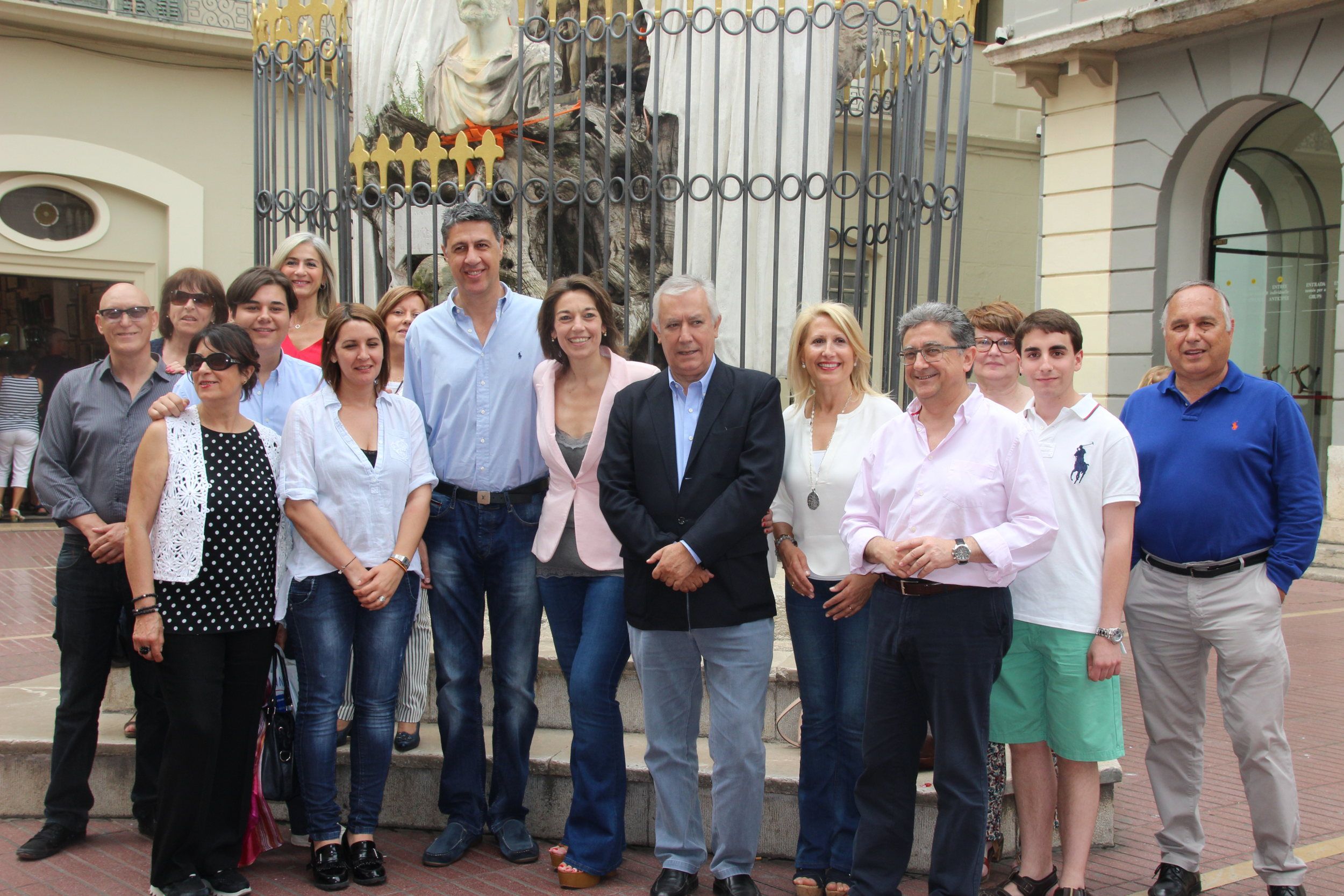 Albiol resucita el fantasma del comunismo