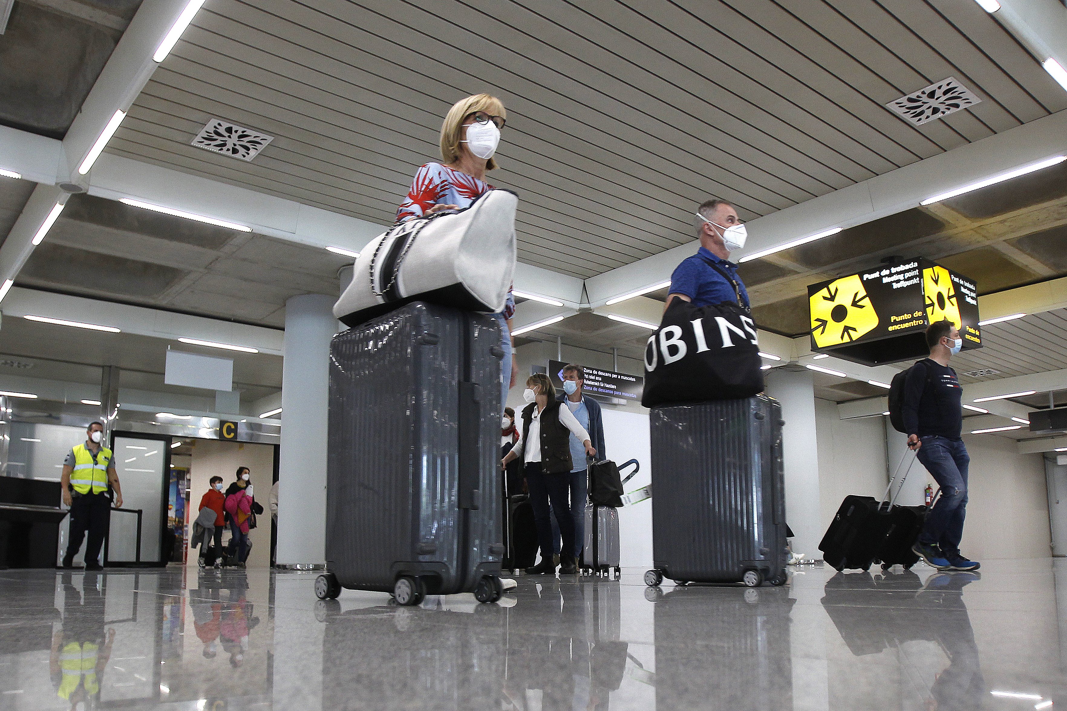 Disparadas las consultas para rembolsar billetes de avión por el cierre de fronteras