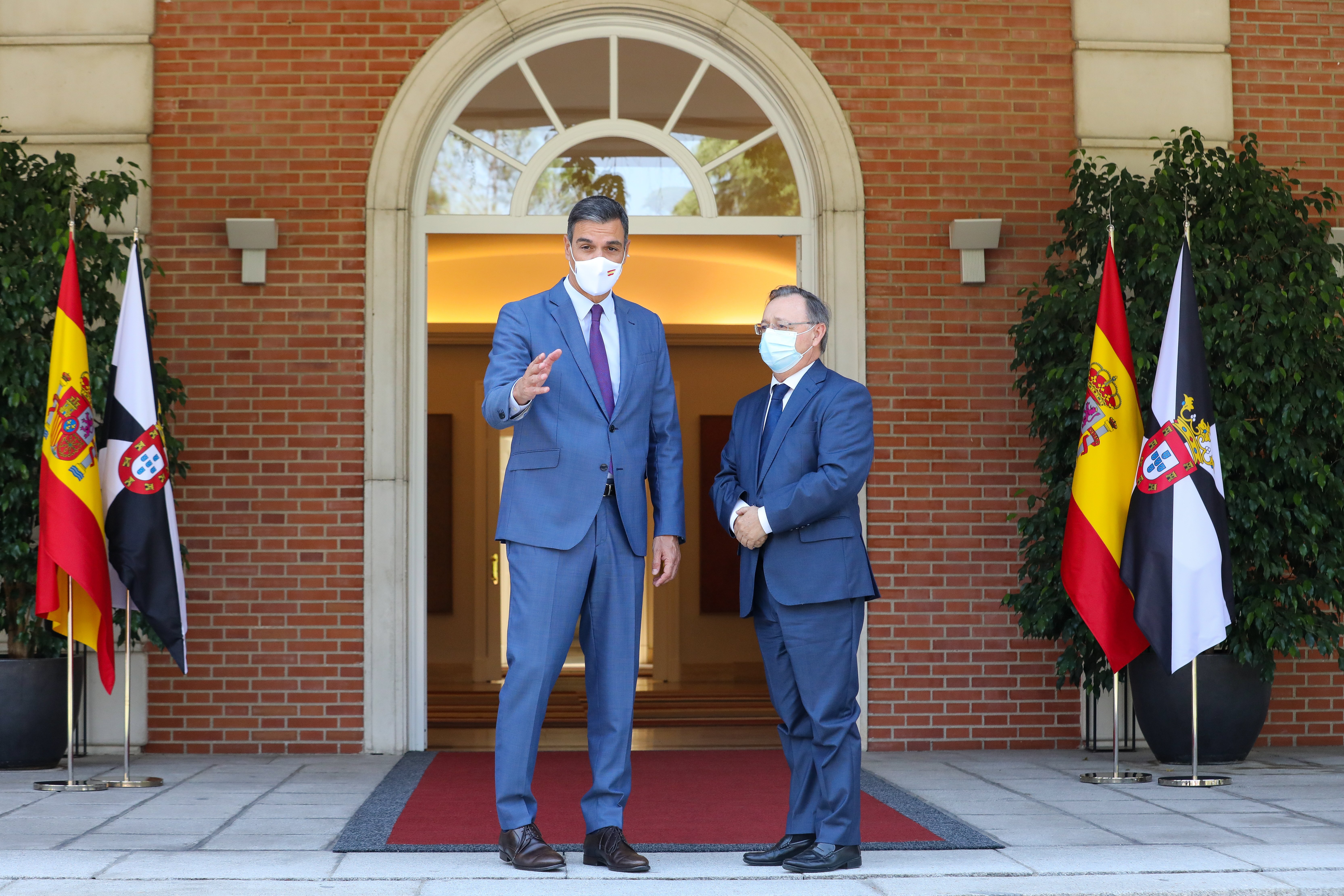 Sánchez promete a Ceuta agilizar el retorno de menores a Marruecos