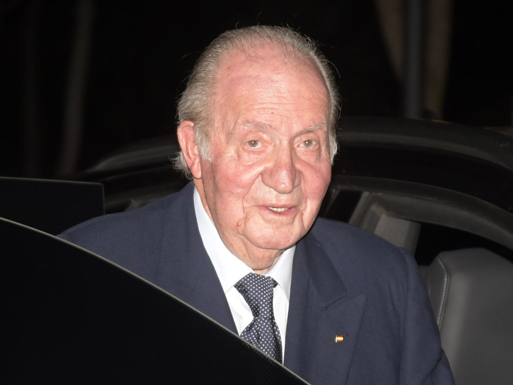 Spanish prosecutors: Juan Carlos I's wealth came from "international commissions"