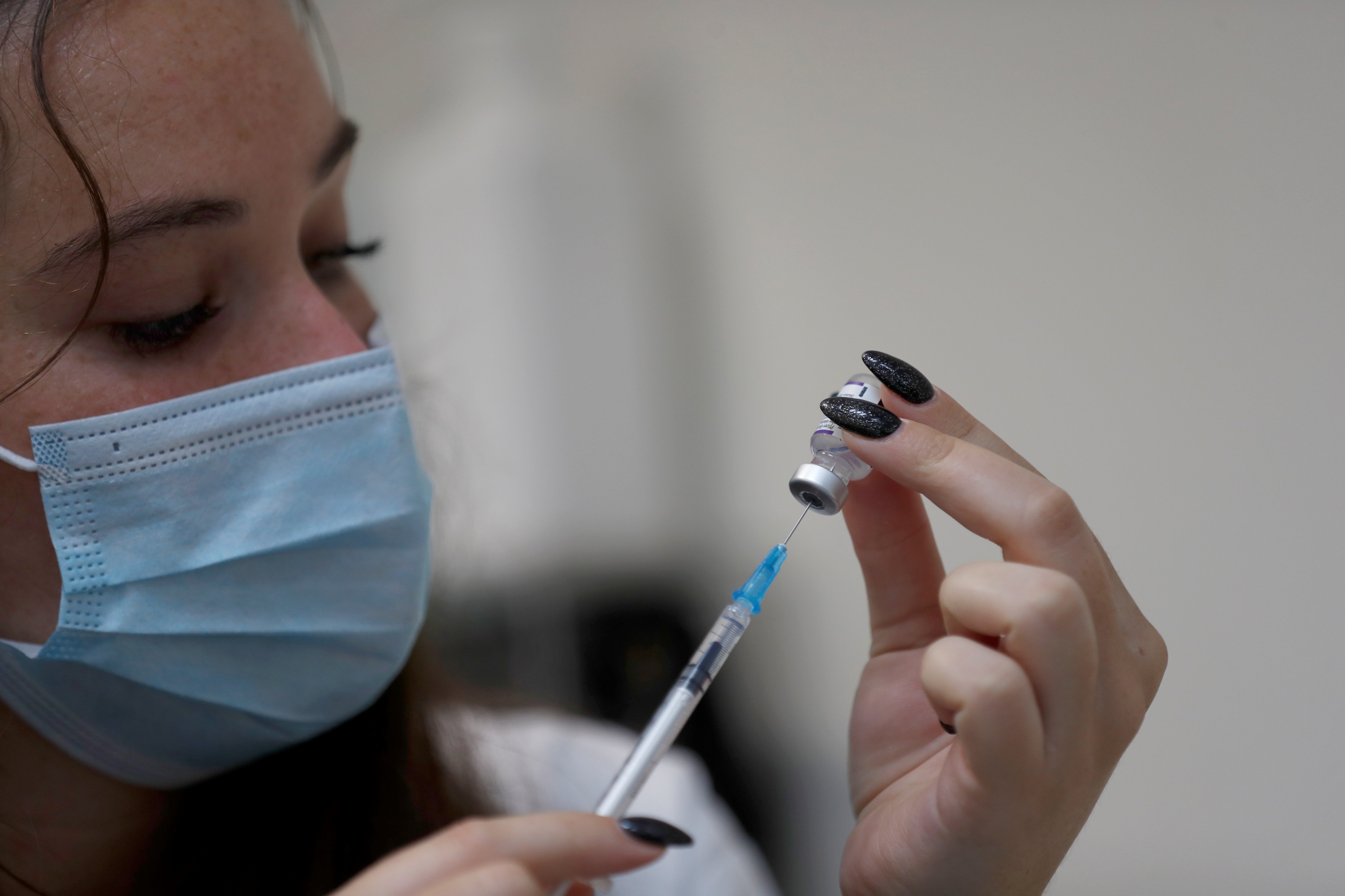 La tercera vacuna a Israel mostra signes clars de derrotar la variant delta