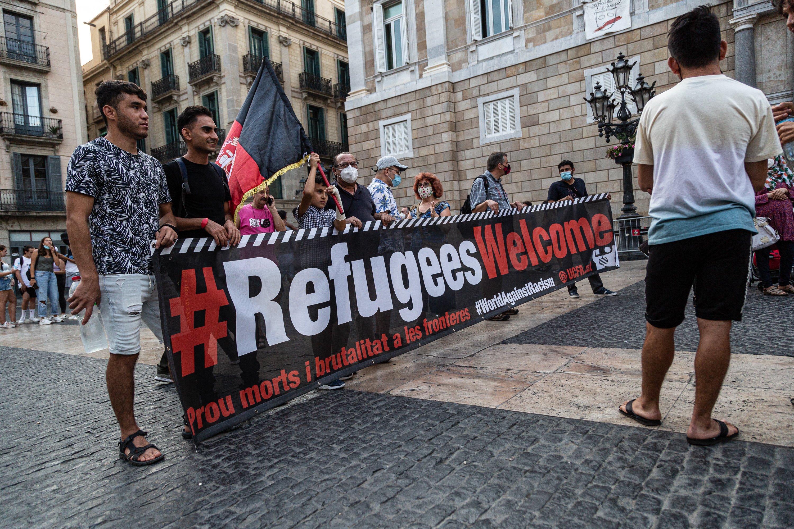 Catalunya acollirà 121 afganesos, per ara, evacuats de Kabul