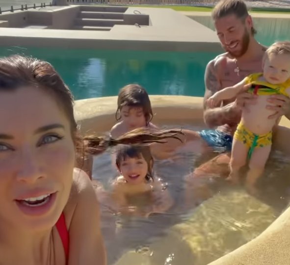 Pilar Ros, Sergio Ramos i els seus quatre fills @pilarrubio oficial