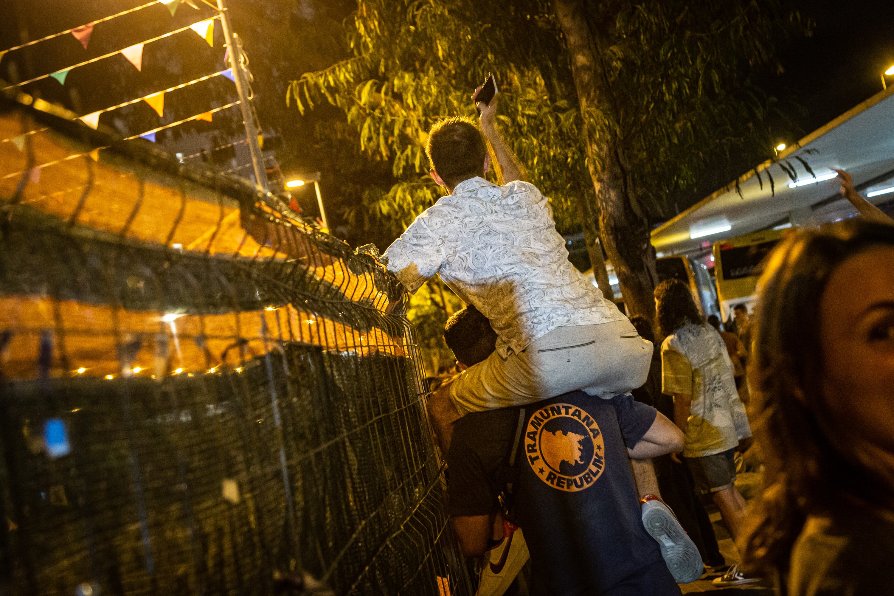 Des de darrere les tanques