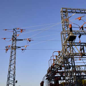 Récord histórico en el precio de la luz en España: 124,45 euros/MWh el lunes