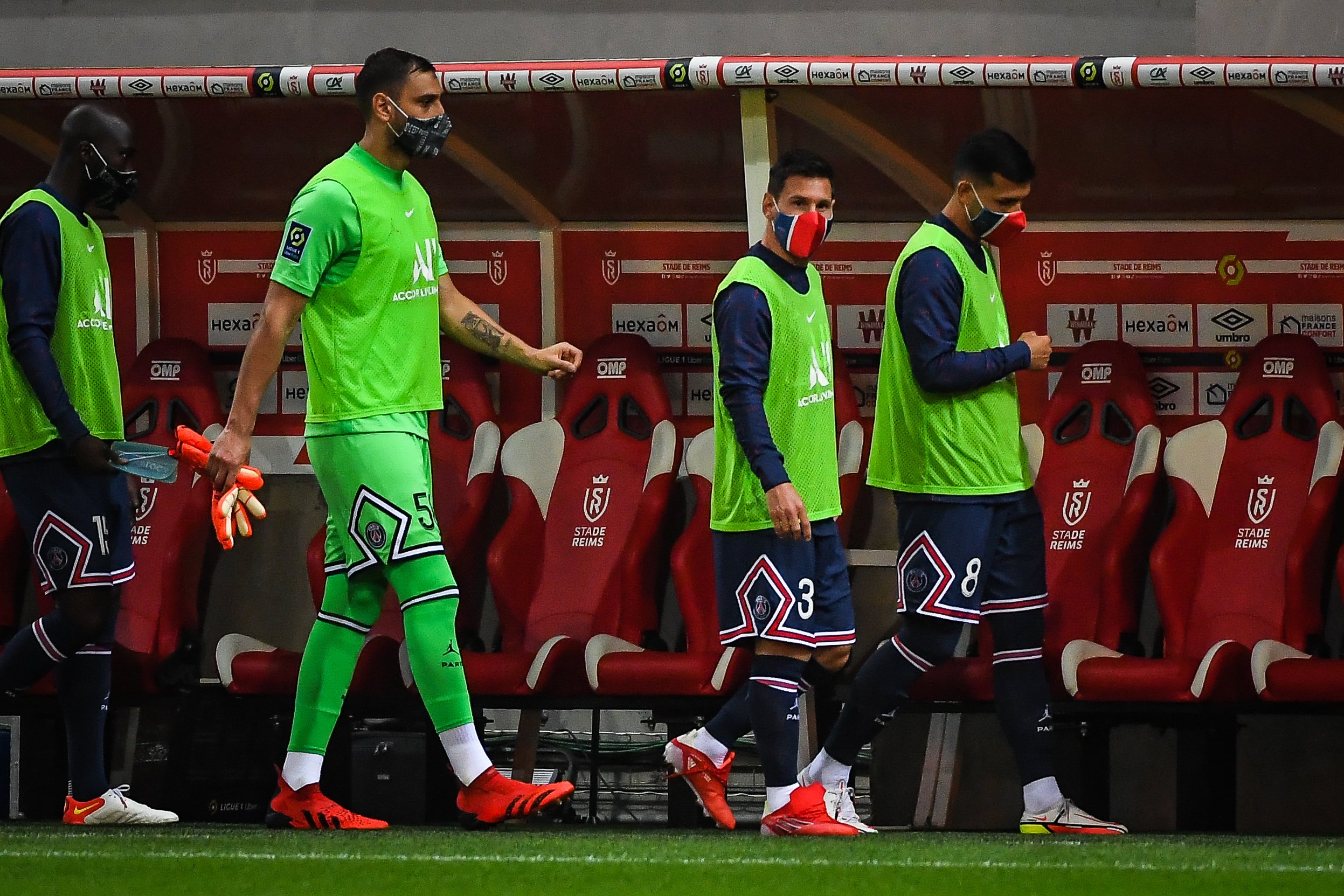 Leo Messi, camí de la banqueta