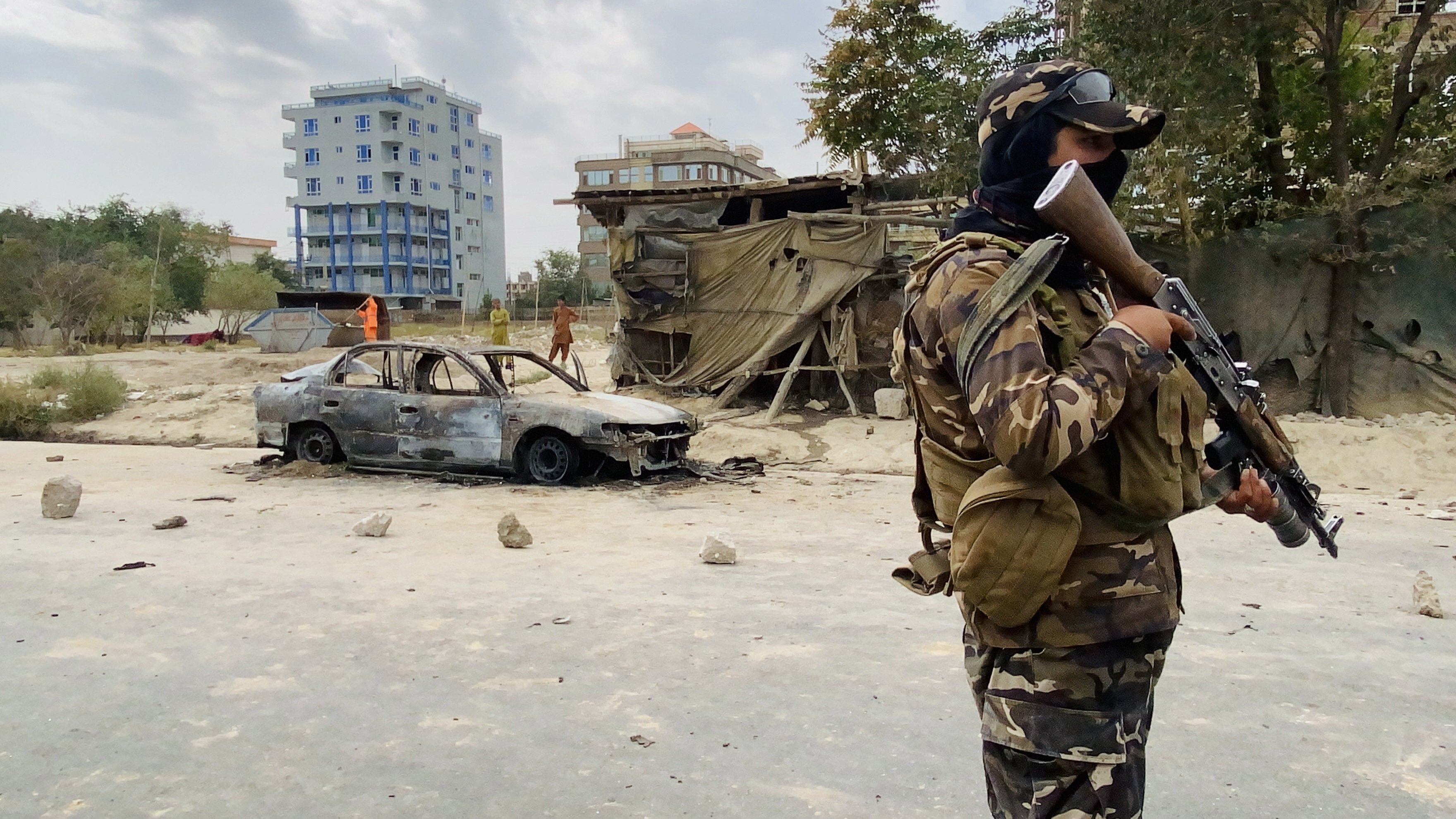 Nuevo ataque contra el aeropuerto de Kabul: explosiones provocadas por cohetes