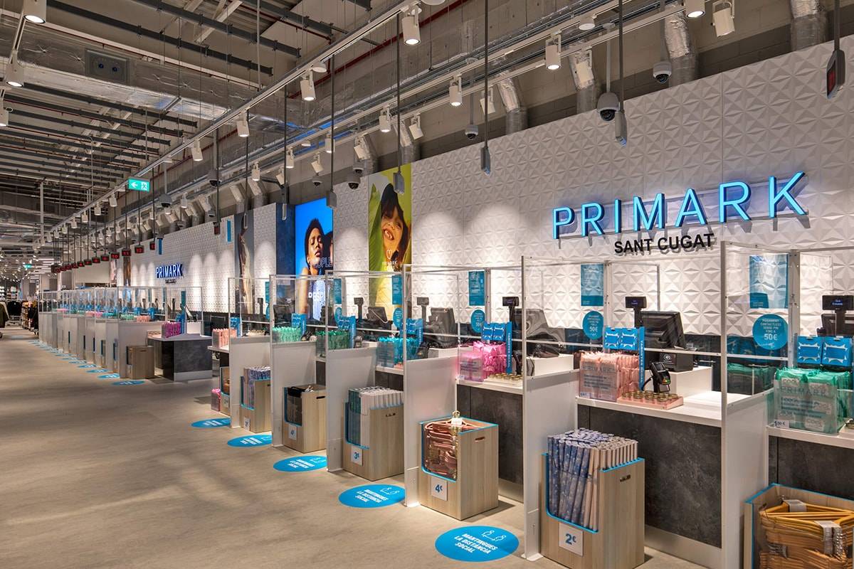 Comodidad sin renunciar al glamour es la apuesta de Primark para el pantalón que vuela