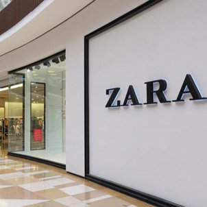 Zara recupera el vestido agotado más espectacular y tiene tanto éxito que  puede que no llegue a l