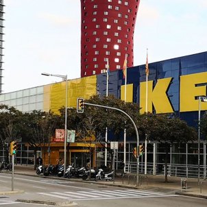 Ikea acaba amb l'embolic de cables a casa